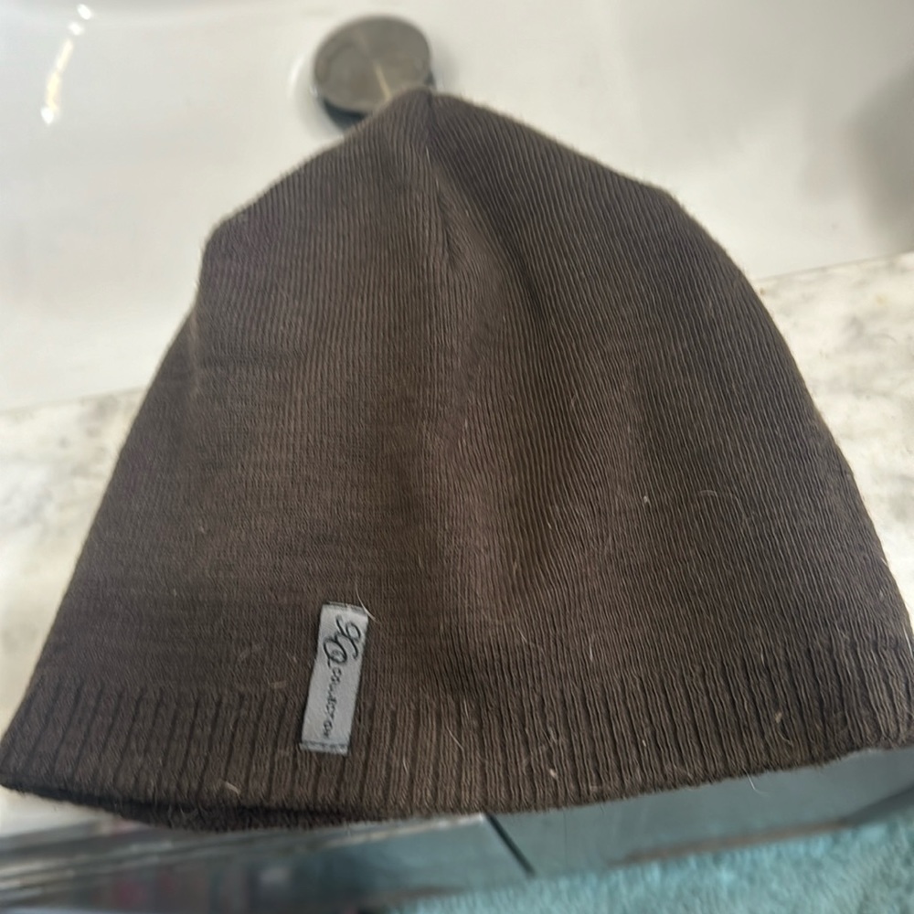 Brown hat